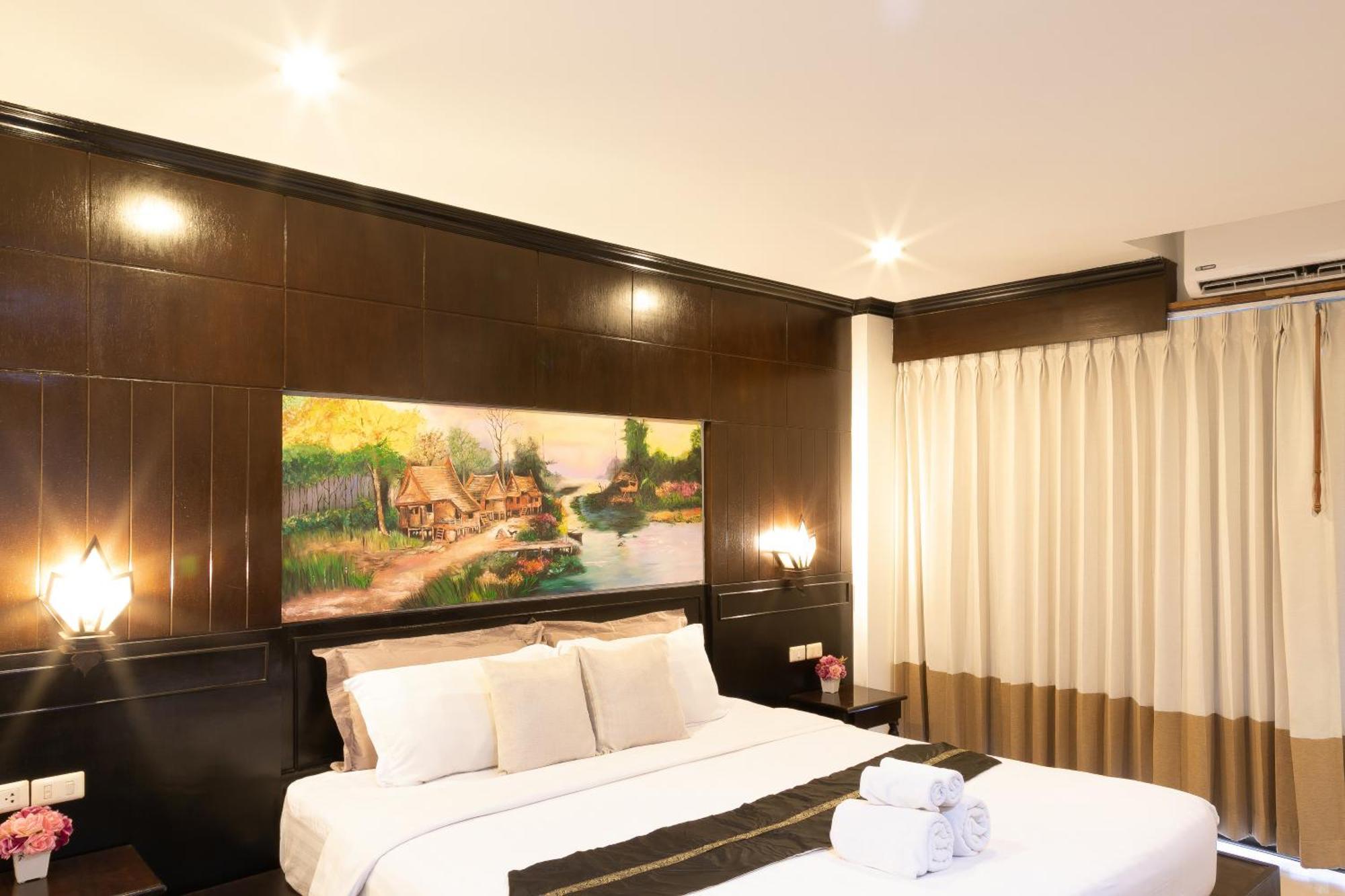 Best Venue Hotel Patong Exterior foto